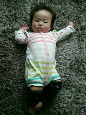 「アイテム（レッグウォーマー、ブラック系）」を使った、フーさん（キッズ・60cm）の秋コーディネート