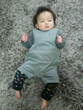 「アイテム（レッグウォーマー、ブラック系）」を使った、フーさん（キッズ・60cm）の冬コーディネート