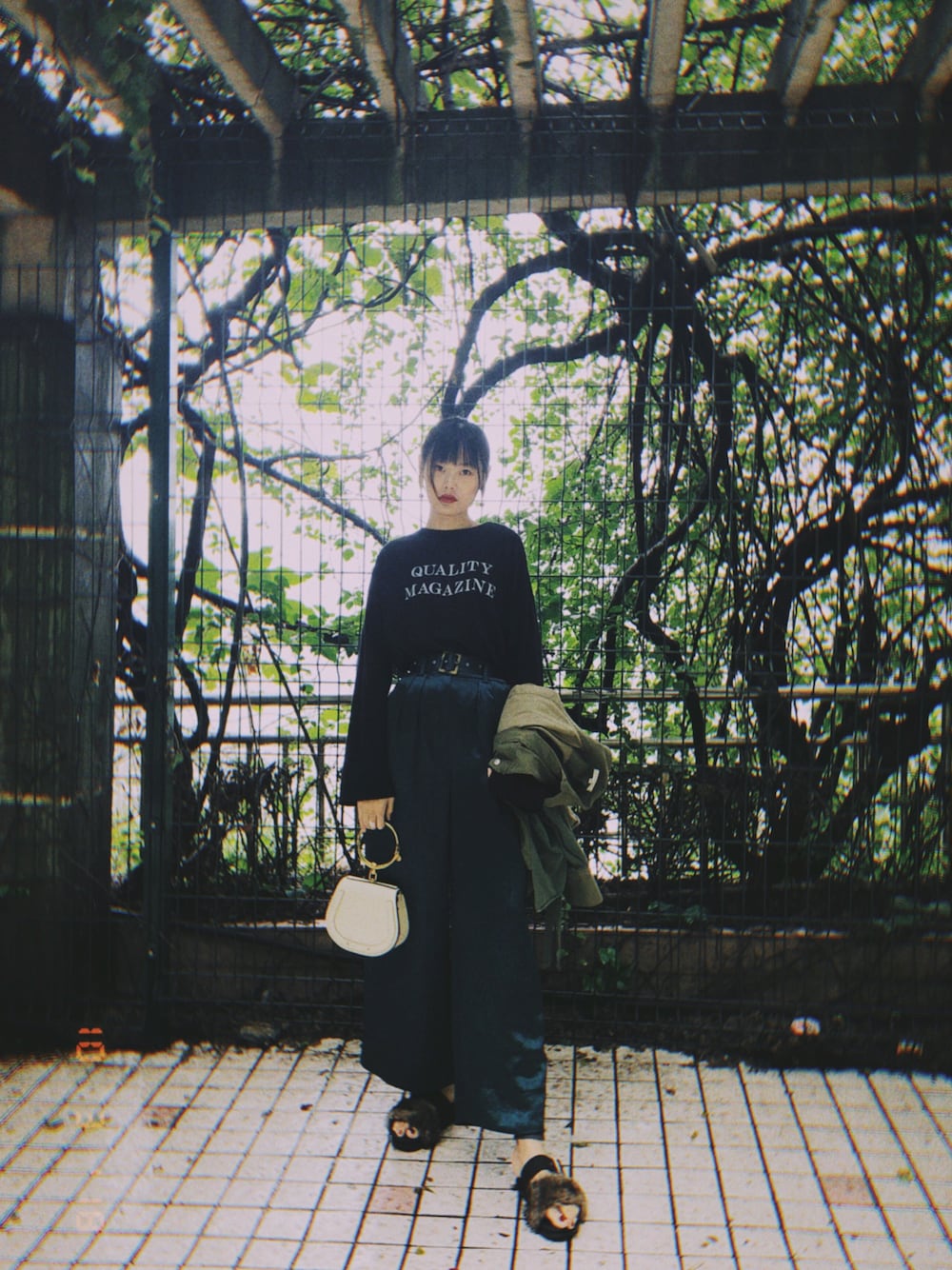 「秋色、秋のコーデ」｜「MOUSSYのアイテム（Tシャツ/カットソー、ブラック系）」を使った、JucEeeeeさん（レディース・168cm）の秋コーディネートの1枚目の写真