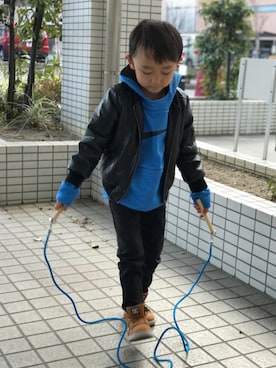 「DC SHOES（ディーシーシューズ）のアイテム（スニーカー、ブラウン系）」を使った、mu-さん（キッズ・110cm）の冬コーディネート