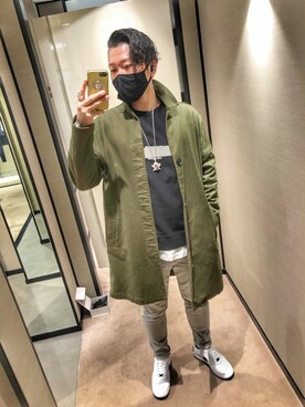「NIKE（ナイキ）のアイテム（スニーカー、ホワイト系）」を使った、しんちゃんさん（メンズ・183cm）の秋コーディネート