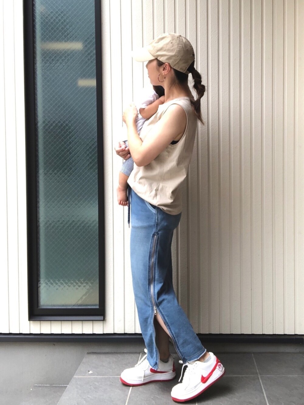 「おやこーで。、リンクコーデ、スニーカー女子、デニムスカート、スニーカーコーデ、AF1、エアフォースワン、男の子、11ヶ月」｜「POLO RALPH LAURENの［RALPH LAUREN ラルフローレン］ BOYS CLASSIC SPORT CAP（キャップ、ベージュ系）」を使った、mai✺maiさん（レディース・158cm）の夏コーディネートの1枚目の写真