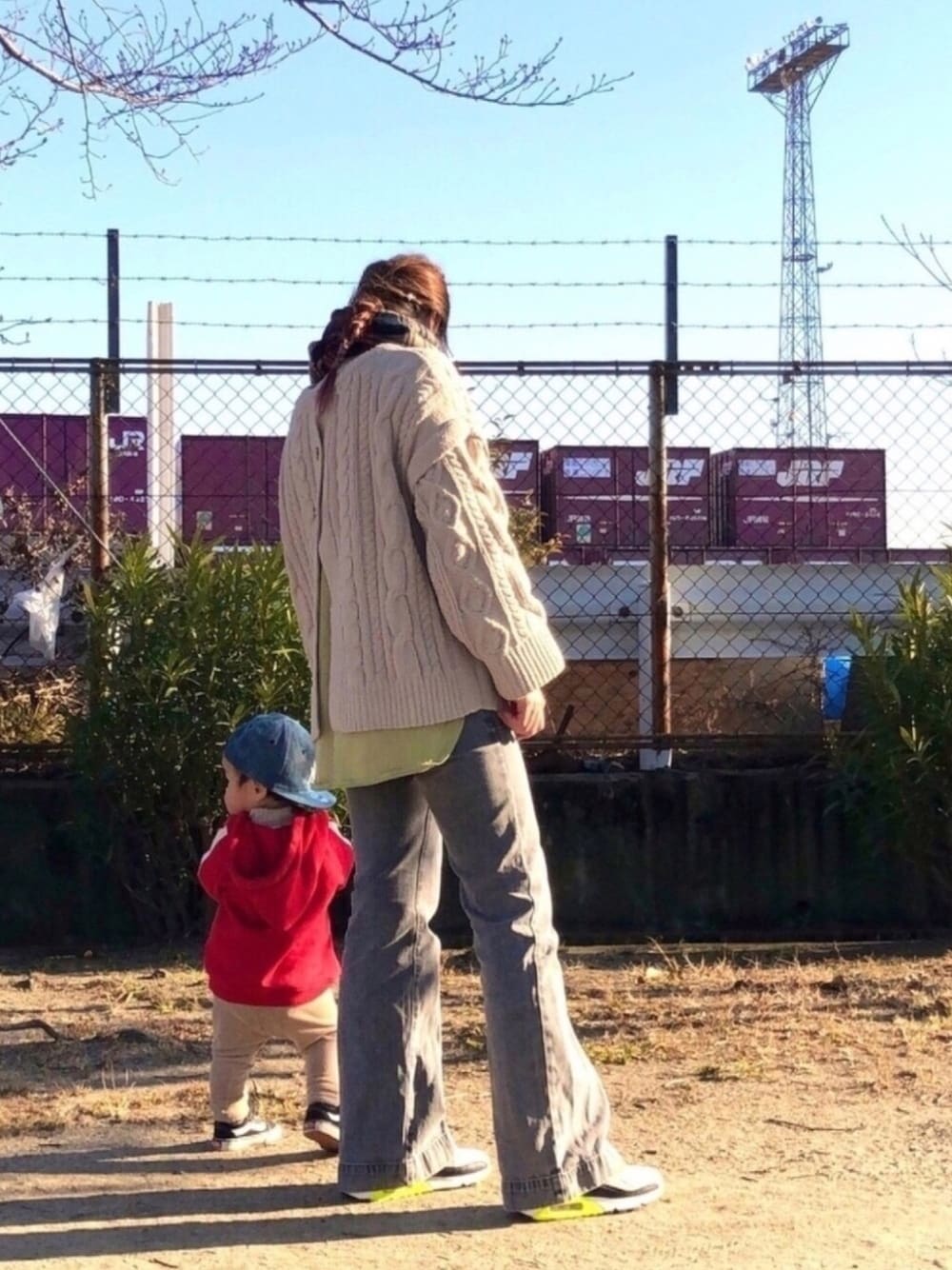 「私の推しブランド、NIKE、エアマックス、エアマックス90、おやこーで。、スニーカーコーデ、しまむら様、1歳、男の子、電車」｜「💫のアイテム（その他、その他）」を使った、mai✺maiさん（レディース・158cm）の冬コーディネートの1枚目の写真