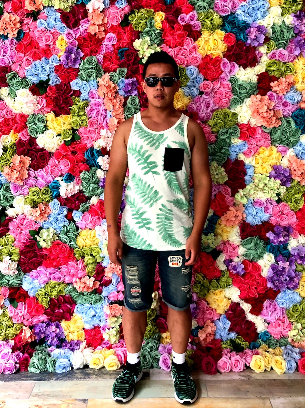 「Taichung、NIKE、VOLCOM、WESC、flower」｜「wescのアイテム（キャミソール、グリーン系）」を使った、Dannyさん（メンズ・170cm）の夏コーディネートの1枚目の写真