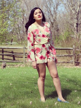 「sweatshirt」｜「アイテム（ワンピース/ドレス）」を使った、Lianna Nguyen さん（レディース・165cm）の春コーディネート