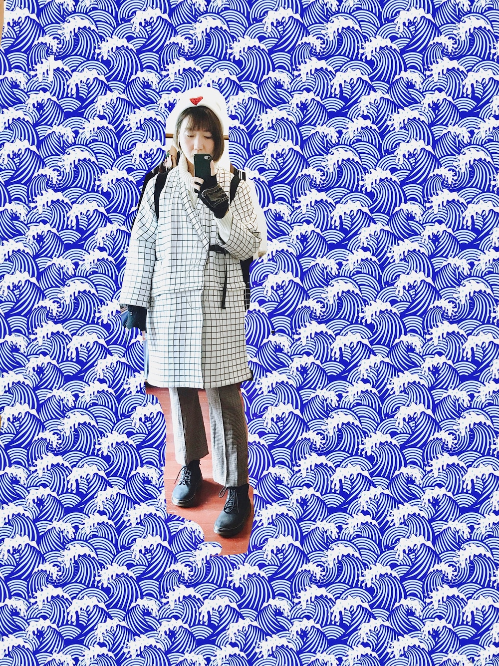 「豆屋制衣のアイテム（ノーカラージャケット、ホワイト系）」を使った、丢丢丢酱さん（レディース・162cm）の冬コーディネートの1枚目の写真