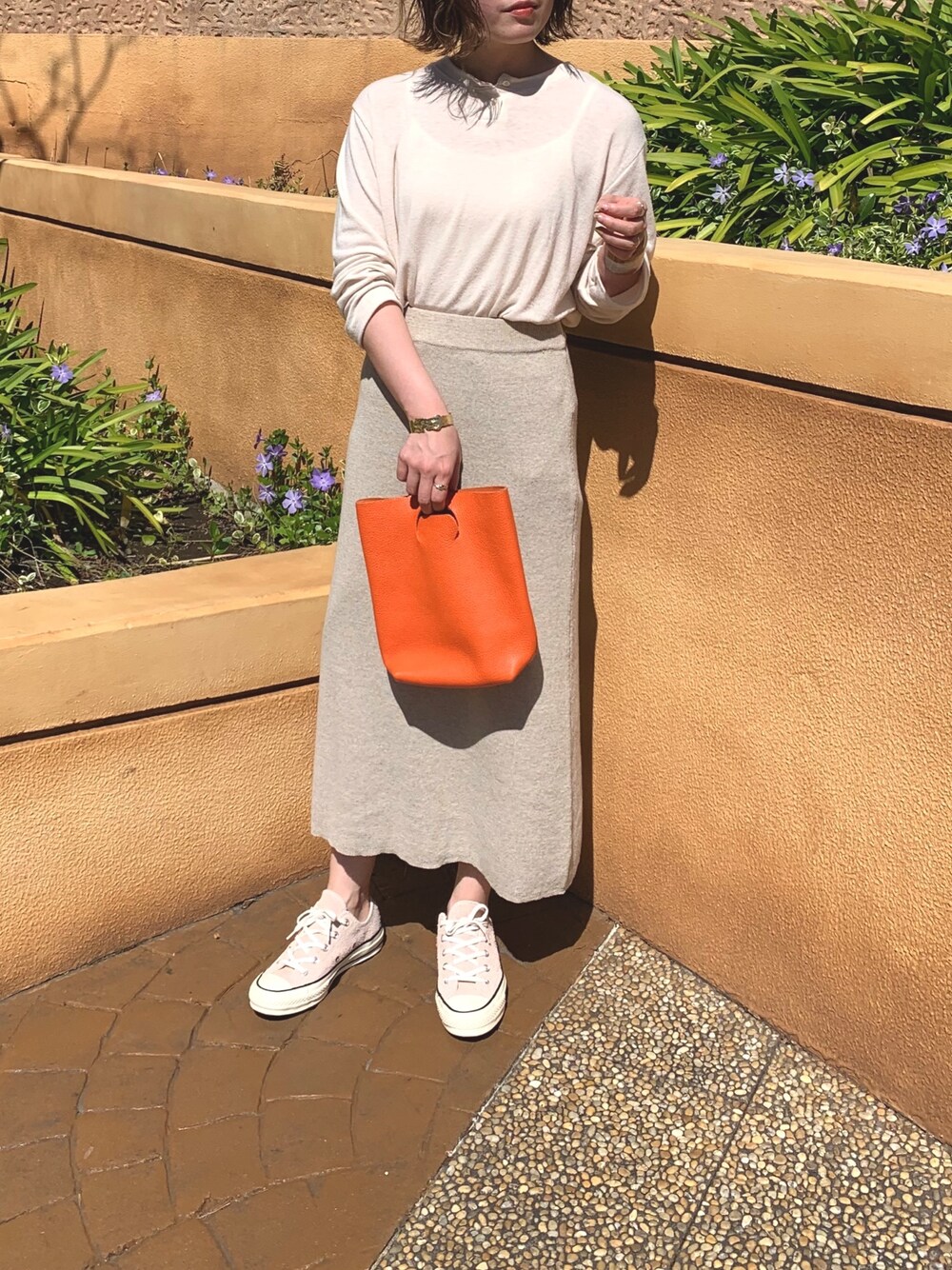 その他のTシャツ/カットソー、その他のスカート、その他のその他を着用したレディースの春コーディネートの1枚目の写真