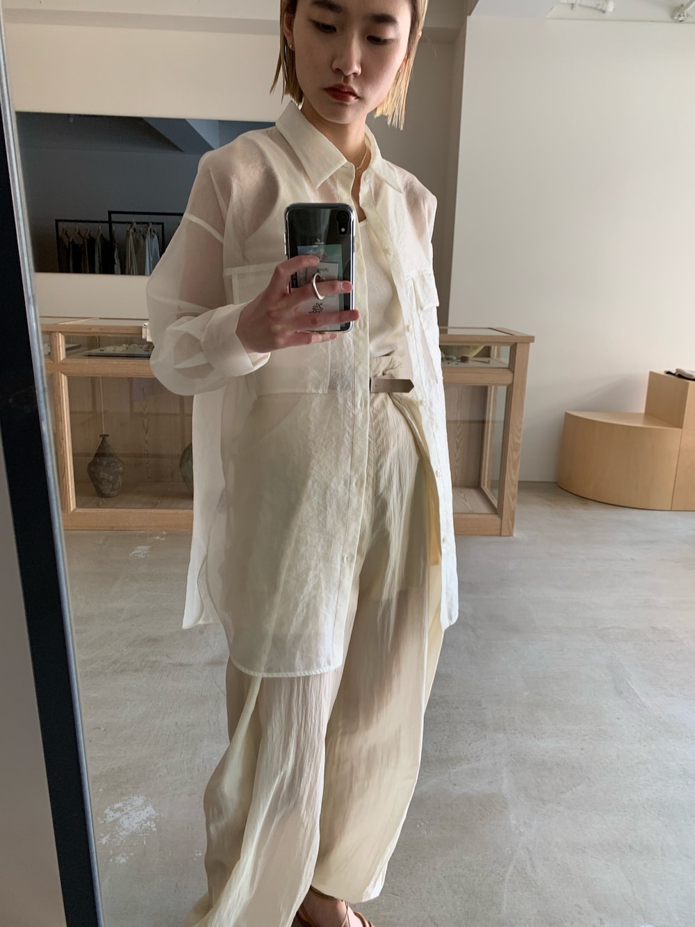 「Littlesuzie、little suzie、little suzie apartment」｜「little $uzieのアイテム（シャツ/ブラウス、ホワイト系）」を使った、mizuki101022さん（レディース・167cm）の春コーディネートの1枚目の写真