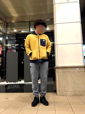 「SASQUATCHfabrix.（サスクワァッチファブリックス）のアイテム（パーカー）」を使った、Hさん（メンズ・182cm）の春コーディネート