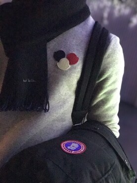 「MONCLER（モンクレール）のアイテム（ニット/セーター、グレー系）」を使った、森山貴史さん（メンズ・175cm）の春コーディネート