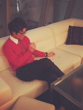 「アイテム（ネクタイ、レッド系）」を使った、C K Bさん（メンズ・170cm）の冬コーディネート