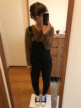 「RNA（アールエヌエー）のアイテム（サロペット/オーバーオール）」を使った、さやってぃさん（レディース・162cm）の冬コーディネート