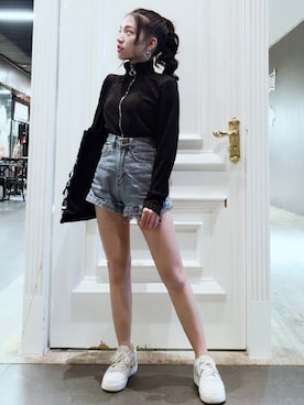 「Haoduoyiのアイテム（その他トップス、ブラック系）」を使った、元气さん（レディース）の秋コーディネート