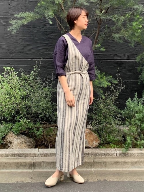 肩幅が広い女性に似合う服とコーデ スタイルを魅力的にみせるには コンプレックスは武器にする Unisize ユニサイズ