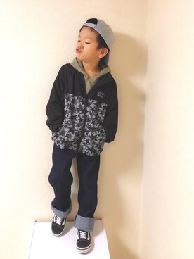 「SLAP SLIP（スラップスリップ）のアイテム（その他アウター）」を使った、TATAさん（キッズ・100cm）の秋コーディネート