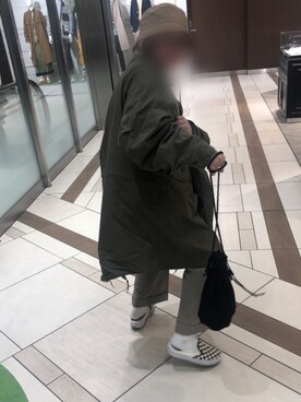 「BEAMS（ビームス）のアイテム（ボディバッグ/ウエストポーチ）」を使った、Sayuri さん（レディース・153cm）の冬コーディネート