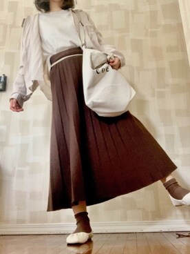 シャツ ブラウスを使った 白ニット の人気ファッションコーディネート Wear