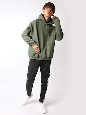 Lazarさんのコーディネート