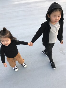 「H&M（エイチ・アンド・エム）のアイテム（シューズ）」を使った、sayakaさん（キッズ・100cm）の秋コーディネート