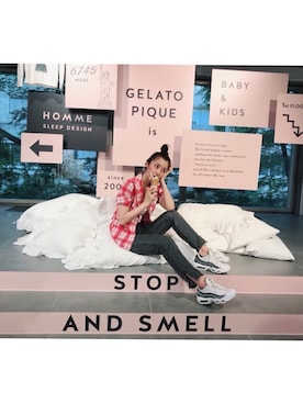 「usedのアイテム（シャツ/ブラウス、レッド系）」を使った、優津季さん（レディース・165cm）の春コーディネート