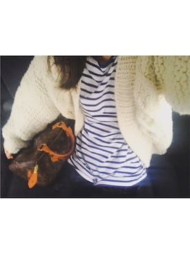 「SAINT JAMES（セントジェームス）のアイテム（Tシャツ/カットソー、ホワイト系）」を使った、優津季さん（レディース・165cm）の秋コーディネート