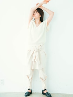 「TAN（タン）のアイテム（パンツ）」を使った、優津季さん（レディース・165cm）の夏コーディネート