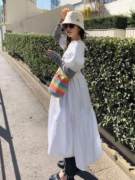 「ZARA（ザラ）のアイテム（ワンピース、ホワイト系）」を使った、優津季さん（レディース・165cm）の春コーディネート