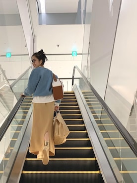 「VASIC（ヴァジック）のアイテム（バッグ、ホワイト系）」を使った、優津季さん（レディース・165cm）の秋コーディネート