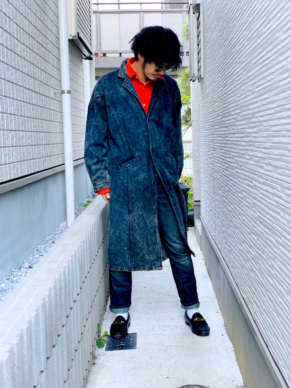 「休日スタイル、今日のコーデ、おしゃれさんと繋がりたい、デニムオンデニムオンデニム、野生のあっきーな、看護師、EDWIN、ローファー、ロングコート、デニムコート」｜「ZARAのアイテム（ローファー、ブラック系）」を使った、野生のあっきーな♂（看護師）さん（メンズ・175cm）の冬コーディネートの1枚目の写真