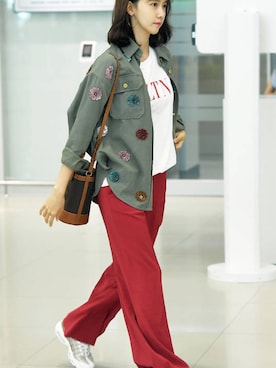 「ESSENTIELのアイテム（ジャケット/アウター）」を使った、Zzzjy-さん（レディース・168cm）の夏コーディネート