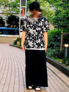 「unrelaxing（アンリラクシング）のアイテム（スラックス）」を使った、Snさん（メンズ・172cm）の夏コーディネート