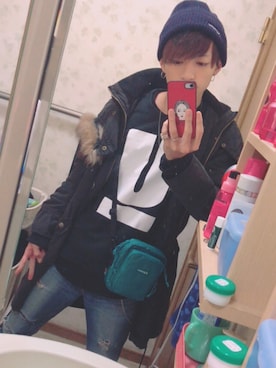 「BALENCIAGA」｜「アイテム（PC・スマホグッズ/家電）」を使った、R★さん（メンズ・169cm）の冬コーディネート