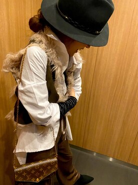 「so youのアイテム（シャツ/ブラウス、ホワイト系）」を使った、soyoutokyoさんの冬コーディネート