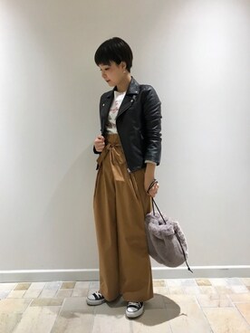 「RIVEDROITE」｜「アイテム（ライダースジャケット）」を使った、ayanoさん（レディース・158cm）の秋コーディネート