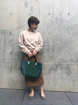 「RIVEDROITE」｜「アイテム（スウェット）」を使った、ayanoさん（レディース・158cm）の秋コーディネート