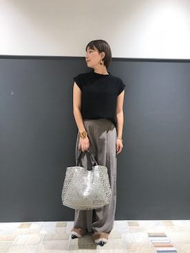 「ファーサンダル」｜「アイテム（パンプス）」を使った、ayanoさん（レディース・158cm）の夏コーディネート