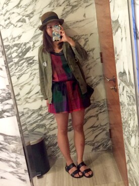 「アイテム（つなぎ/オールインワン、レッド系）」を使った、めんさん（レディース・159cm）の春コーディネート