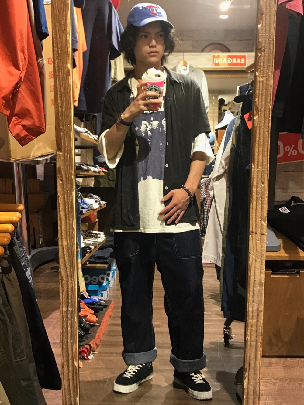「ゆったりコーデ、ビッグシルエット、夏、アメカジ、キャップ、ペインターパンツ、グランジ、ヴィンテージ、streetstyle」｜「AMERICAN NEEDLEのアイテム（キャップ、ブルー系）」を使った、ボーイさん（メンズ・175cm）の夏コーディネートの1枚目の写真