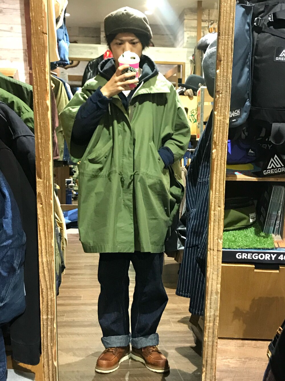 「モッズコート、アメカジ、レトロ、キャスケット、2nd、レッドウィング、RED WING、オーバーオール」｜「RED WINGのRED WING STYLE No.1907 MOC TOE（ブーツ、ブラウン系）」を使った、ボーイさん（メンズ・174cm）の冬コーディネートの1枚目の写真