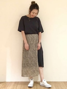 「LIPSTAR（リップスター）のアイテム」を使った、lipstar_officialさん（レディース・164cm）の夏コーディネート