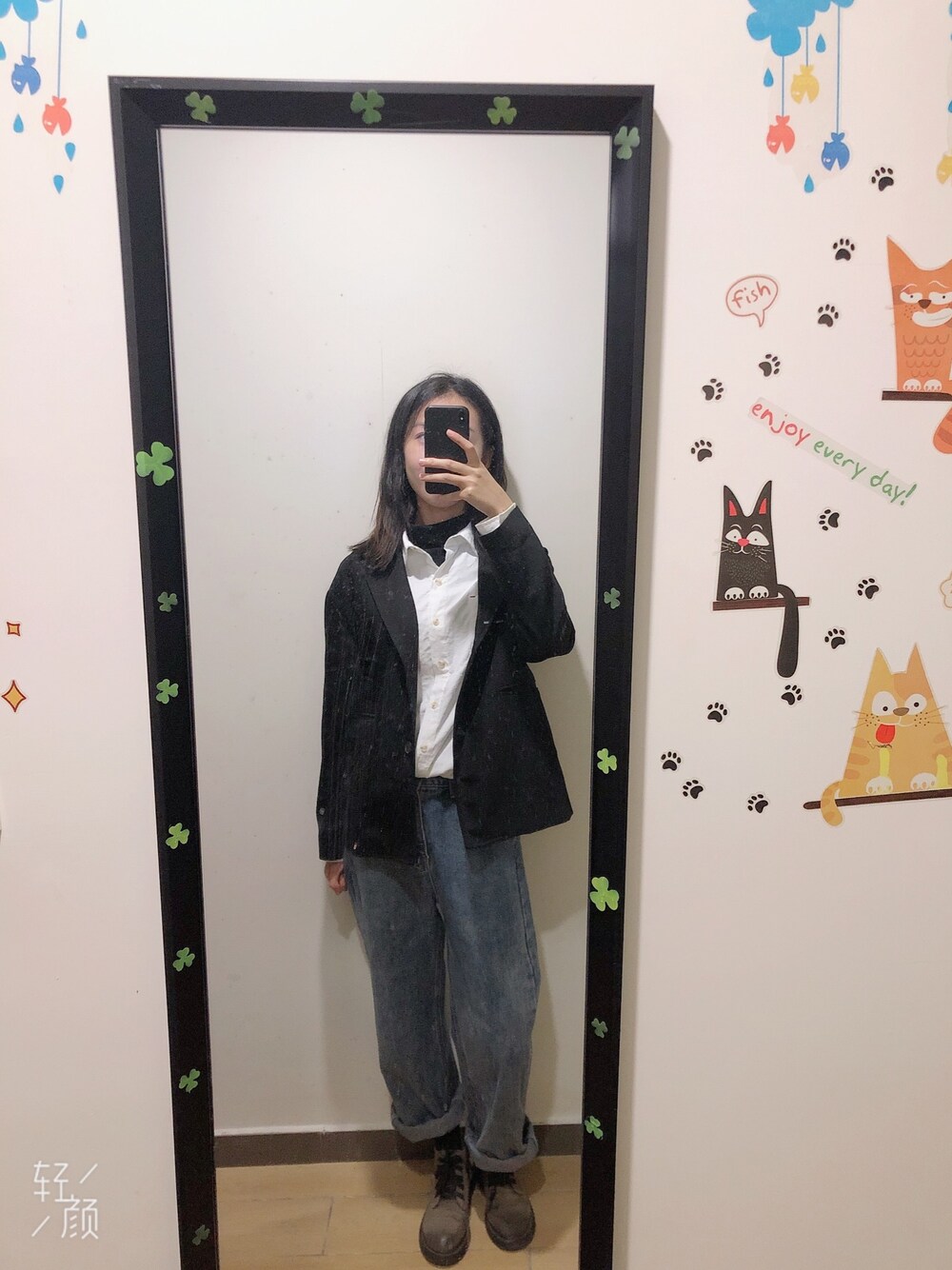 「Little dryのアイテム（シャツ/ブラウス、ホワイト系）」を使った、Aho_さん（レディース・167cm）の秋コーディネートの1枚目の写真
