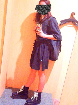 「FOREVER 21（フォーエバー トゥエンティーワン）のアイテム（スニーカー）」を使った、聖奈さん（レディース・162cm）の秋コーディネート