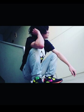 「MAGICAL MOSH MISFITS（マジカルモッシュミスフィッツ）のアイテム（Tシャツ/カットソー、ブラック系）」を使った、jikomnさん（メンズ・165cm）の秋コーディネート