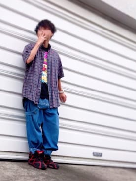 「SPINNS（スピンズ）のアイテム（サロペット/オーバーオール）」を使った、四頭身さん（メンズ・165cm）の夏コーディネート