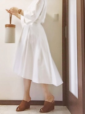 「beige，（ベイジ）のアイテム」を使った、Tomoさん（レディース・160cm）の春コーディネート