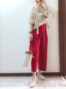 「スリッパ」｜「アイテム（アクセサリー）」を使った、Tomoさん（レディース・160cm）の春コーディネート