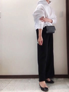 「プルオーバーパーカー」｜「アイテム（バレエシューズ）」を使った、Tomoさん（レディース・161cm）の秋コーディネート