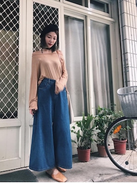 「MONKI（モンキ）のアイテム（アクセサリー）」を使った、Chaelia さん（レディース・165cm）の冬コーディネート