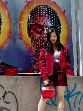 「red」｜「アイテム（デニムジャケット）」を使った、Selina Liさん（レディース・157cm）の春コーディネート
