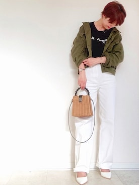 「UNIQLO（ユニクロ）のハイライズワイドストレートジーンズ（デニムパンツ）」を使った、さやさん（レディース・158cm）の春コーディネート